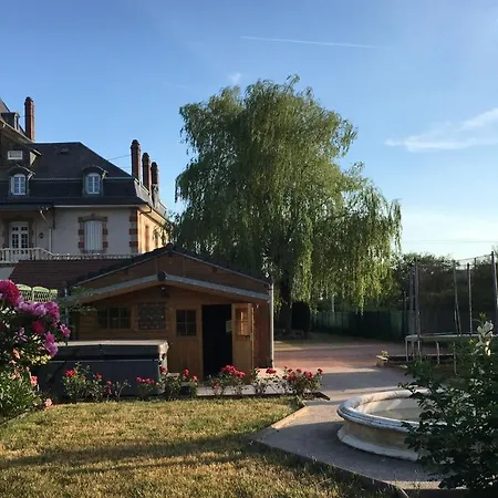 Gite Logis Des Fontaines Raon-lʼÉtape Exterior foto